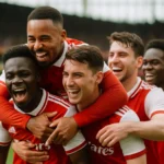 阿仙奴球員在Emirates Stadium慶祝進球的場面